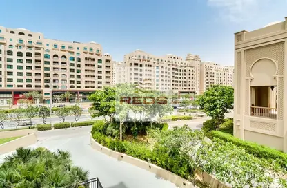 Apartment - 2 Bedrooms - 3 Bathrooms for sale in The Fairmont Palm Residence South - The Fairmont Palm Residences - Palm Jumeirah - Dubai