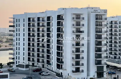 Apartment - 1 Bedroom - 1 Bathroom for rent in Waters Edge - Yas Island - Abu Dhabi