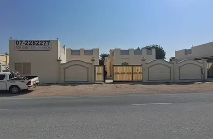 Villa - 2 Bedrooms - 2 Bathrooms for rent in Al Uraibi - Ras Al Khaimah