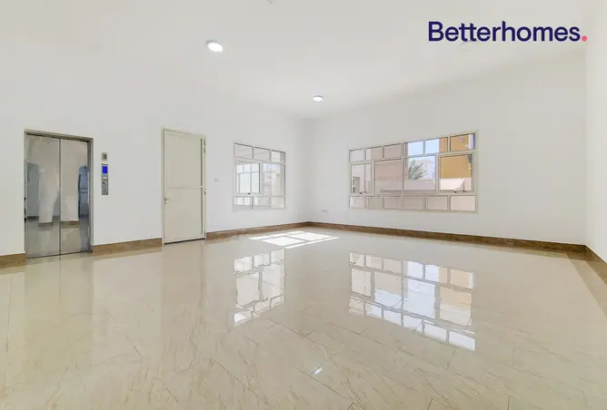Villa - 6 Bedrooms - 7 Bathrooms for sale in Shakhbout City - Abu Dhabi