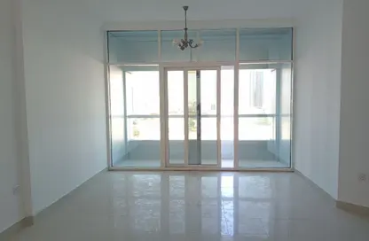 شقة - 3 غرف نوم - 3 حمامات للايجار في شارع التعاون الجديد - التعاون - الشارقة