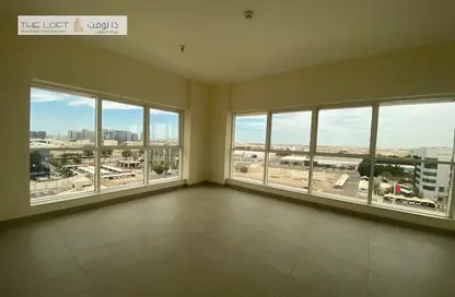 شقة - 2 غرف نوم - 4 حمامات للايجار في مجمع ار دي كي السكني - روضة أبو ظبي - أبوظبي