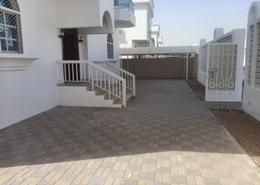 Villa - 5 bedrooms - 6 bathrooms for rent in Al Khabisi - Al Ain