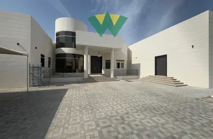 Villa - 4 Bedrooms - 5 Bathrooms for rent in Mohamed Bin Zayed City Villas - Mohamed Bin Zayed City - Abu Dhabi