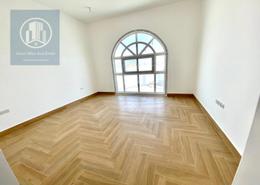 Empty Room image for: Villa - 6 bedrooms - 8 bathrooms for rent in Madinat Zayed - Abu Dhabi, Image 1