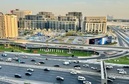 Apartment - 3 Bedrooms - 4 Bathrooms for rent in Blue Tower - Sheikh Zayed Road - Dubai