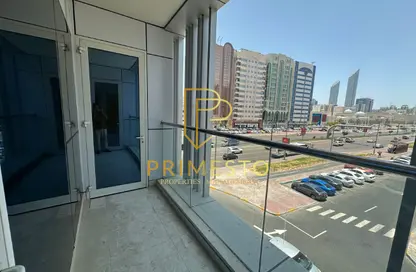 Apartment - 2 Bedrooms - 3 Bathrooms for rent in Madinat Zayed (Bida Zayed) - Abu Dhabi