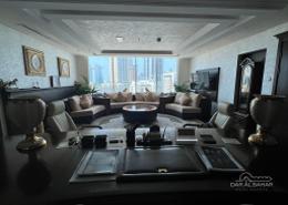 صورةغرفة المعيشة لـ: طابق كامل للبيع في مرتفعات إمباير 1 - القمم الإمبراطورية - الخليج التجاري - دبي, صورة 1
