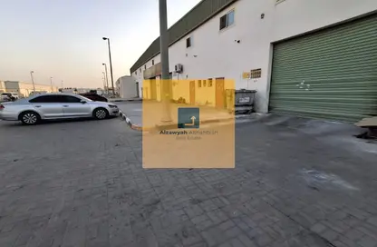 مستودع - استوديو - 1 حمام للايجار في مدينة الإمارات الصناعية - الشارقة