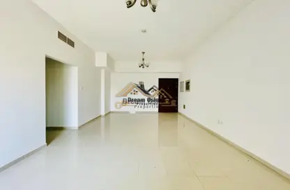 Apartment - 2 Bedrooms - 2 Bathrooms for rent in Al Khair Building - Dubai Silicon Oasis - Dubai