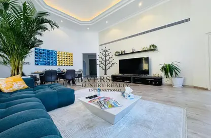 Villa - 5 Bedrooms - 7+ Bathrooms for rent in Garden Homes Frond D - Garden Homes - Palm Jumeirah - Dubai