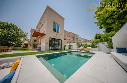 Villa - 3 Bedrooms - 4 Bathrooms for sale in Maeen 4 - Maeen - The Lakes - Dubai