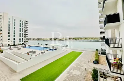 Apartment - Studio - 1 Bathroom for sale in Waters Edge - Yas Island - Abu Dhabi
