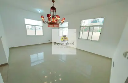 Empty Room image for: Villa - 5 Bedrooms for rent in Shakhbout City - Abu Dhabi, Image 1