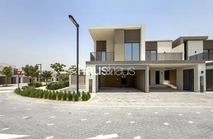 Townhouse - 4 Bedrooms - 4 Bathrooms for sale in Aura Gardens - Tilal Al Ghaf - Dubai