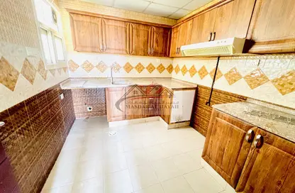 Apartment - 2 Bedrooms - 2 Bathrooms for rent in Muwaileh 29 Building - Muwaileh - Sharjah