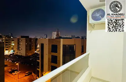 شقة - غرفة نوم - 2 حمامات للايجار في مساكن كورنيش عجمان - طريق كورنيش عجمان - عجمان