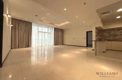 Apartment - 2 Bedrooms - 3 Bathrooms for rent in Emerald - Tiara Residences - Palm Jumeirah - Dubai