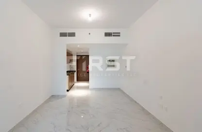 Apartment - 1 Bathroom for sale in Oasis 1 - Oasis Residences - Masdar City - Abu Dhabi