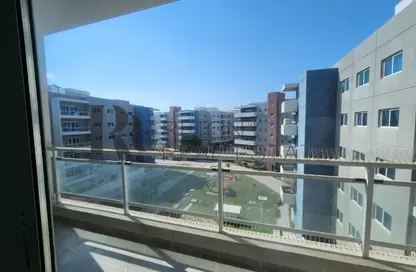 Apartment - 1 Bedroom - 2 Bathrooms for sale in Tower 15 - Al Reef Downtown - Al Reef - Abu Dhabi