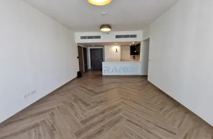 Empty Room image for: Apartment - 1 Bedroom - 2 Bathrooms for rent in 1 Residences - Al Kifaf - Bur Dubai - Dubai, Image 1