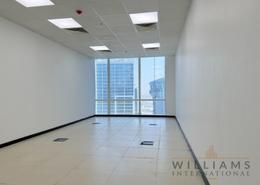 صورةغرفة فارغة لـ: مكتب للبيع في برج تماني - الخليج التجاري - دبي, صورة 1