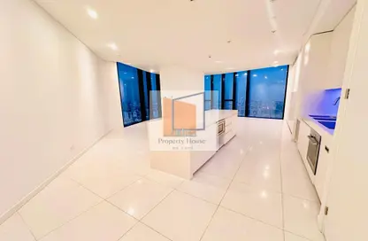 Kitchen image for: Apartment - 2 Bedrooms - 3 Bathrooms for rent in Burj Mohammed Bin Rashid at WTC - Corniche Road - Abu Dhabi, Image 1