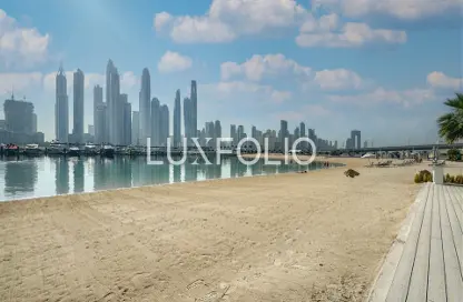 Apartment - 1 Bedroom - 1 Bathroom for sale in Marina Vista - EMAAR Beachfront - Dubai Harbour - Dubai