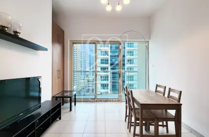 Dining Room image for: Apartment - 2 Bedrooms - 2 Bathrooms for rent in Marina View Tower B - Marina View - Dubai Marina - Dubai, Image 1
