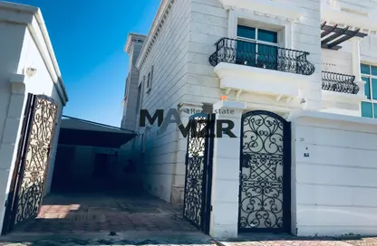 فيلا - 8 غرف نوم - 8 حمامات للبيع في فيلات البطين - البطين - أبوظبي