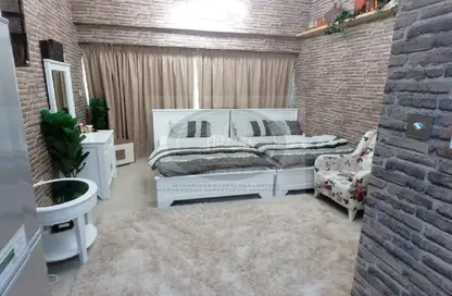 شقة - 1 حمام للايجار في عزيزي فاريشتا - الفرجان - دبي