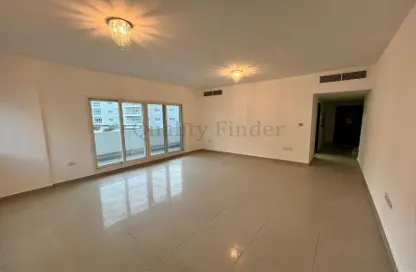 Apartment - 3 Bedrooms - 4 Bathrooms for rent in Tower 19 - Al Reef Downtown - Al Reef - Abu Dhabi