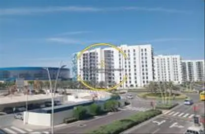 Apartment - 2 Bedrooms - 3 Bathrooms for sale in Waters Edge - Yas Island - Abu Dhabi