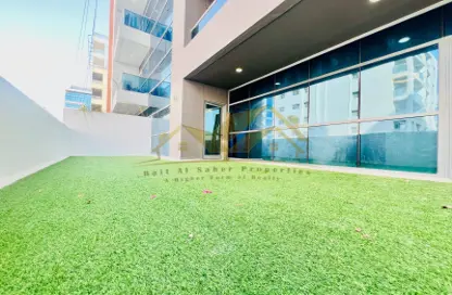 Apartment - 1 Bedroom - 2 Bathrooms for rent in Jumeirah Garden City - Al Satwa - Dubai