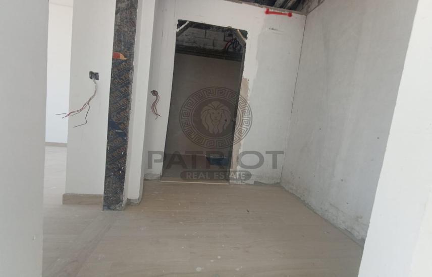 https://www.propertyfinder.ae/property/fbbc89ceef23ca33c85f582dd2b7459d/856/550/MODE/0fd1e9/9373382-e3863o.jpg?ctr=ae