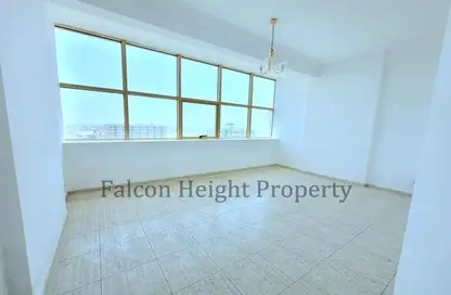 Apartment - 1 Bedroom - 1 Bathroom for rent in Al Wahda Building - Al Majaz 2 - Al Majaz - Sharjah