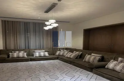 Villa - 5 Bedrooms - 7 Bathrooms for sale in West Yas - Yas Island - Abu Dhabi