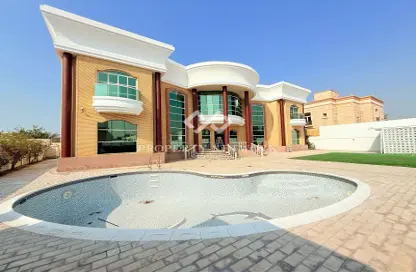 Villa - 6 Bedrooms - 7 Bathrooms for rent in Al Safa 2 Villas - Al Safa 2 - Al Safa - Dubai