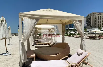 Apartment - 1 Bedroom - 2 Bathrooms for rent in The Residences South - Palm Jumeirah - Dubai
