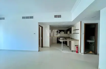 شقة - غرفة نوم - 2 حمامات للبيع في برج أونتاريو - الخليج التجاري - دبي