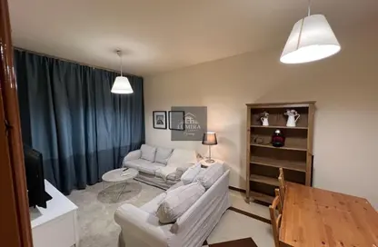 شقة - 2 غرف نوم - 2 حمامات للايجار في مساكن كورنيش عجمان - طريق كورنيش عجمان - عجمان