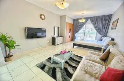 Apartment - 1 Bathroom for sale in Maple 1 - Emirates Gardens 2 - Jumeirah Village Circle - Dubai