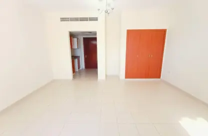 Apartment - Studio - 1 Bathroom for rent in E05 - China Cluster - International City - Dubai