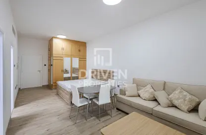 Apartment - Studio - 1 Bathroom for sale in Marina Pearl - Dubai Marina - Dubai