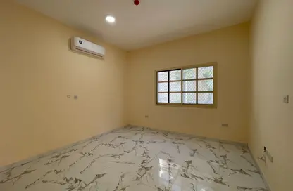شقة - 2 غرف نوم - 2 حمامات للايجار في عقدة العامرية - الجيمي - العين