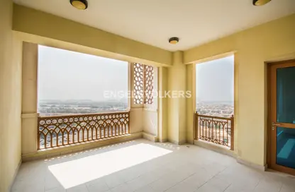 Apartment - 2 Bedrooms - 1 Bathroom for rent in Marina Residences 4 - Marina Residences - Palm Jumeirah - Dubai