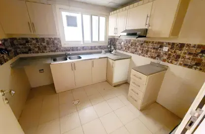 Apartment - 1 Bedroom - 1 Bathroom for rent in Hajar Building - Muwaileh Commercial - Sharjah