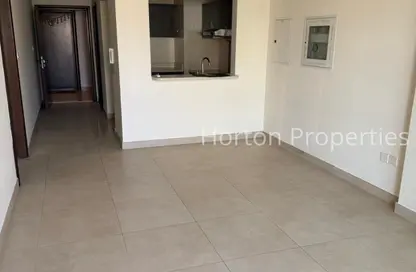 شقة - غرفة نوم - 2 حمامات للايجار في بلازا ريسدينس 2 - بلازا ريزيدنس - الضاحية 13 - قرية الجميرا سركل - دبي