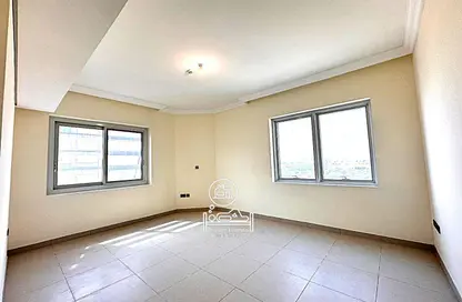 Apartment - 1 Bedroom - 2 Bathrooms for rent in Shabiya 10 - Shabiya - Mussafah - Abu Dhabi