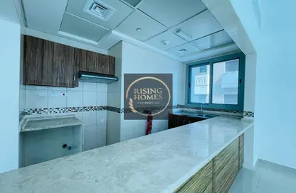 Kitchen image for: Apartment - 1 Bedroom - 2 Bathrooms for rent in Al Firdous Street - Tourist Club Area - Abu Dhabi, Image 1
